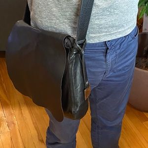 Messenger bag